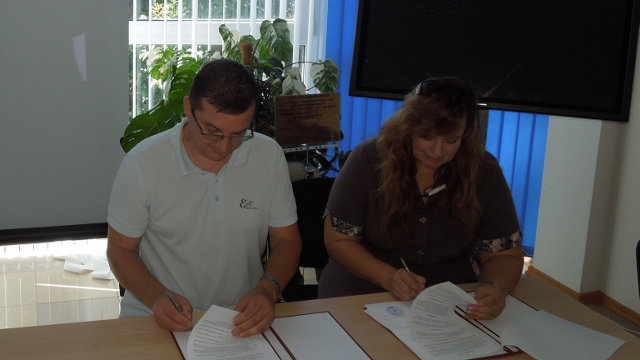 DSCN4714 (640x360).jpg